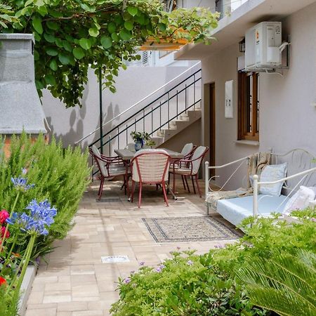 Garden Apartment Вела-Лука Экстерьер фото